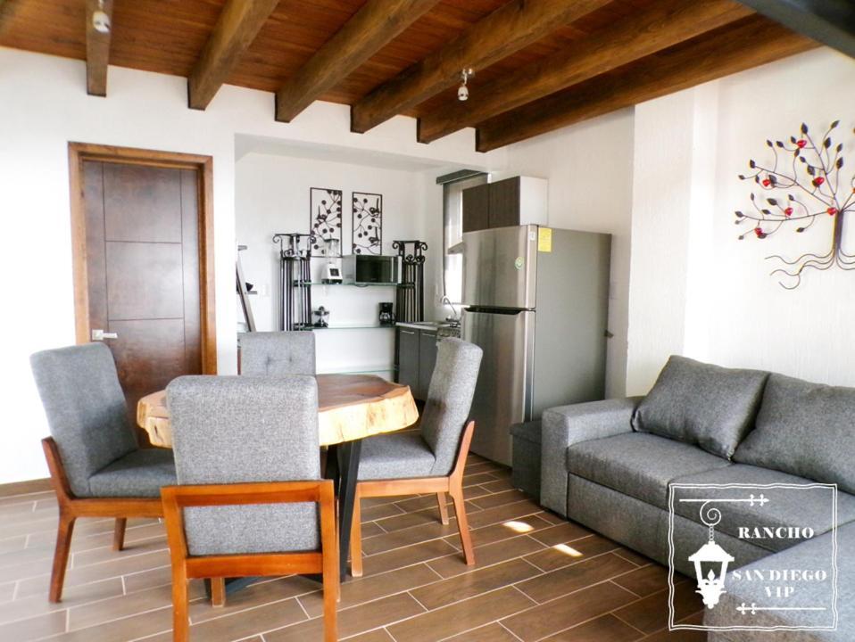 Rancho San Diego, Villa Llena De Vida Vip อิกซ์ทาปัน เดอ ลา ซัล ภายนอก รูปภาพ